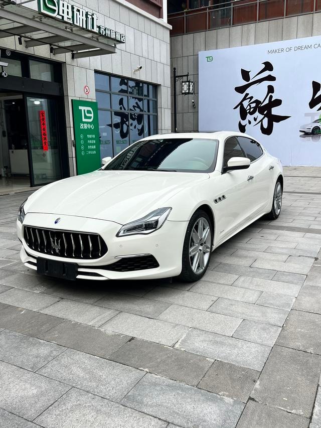 Main__Slider__Photo:undefined undefined 2018-0