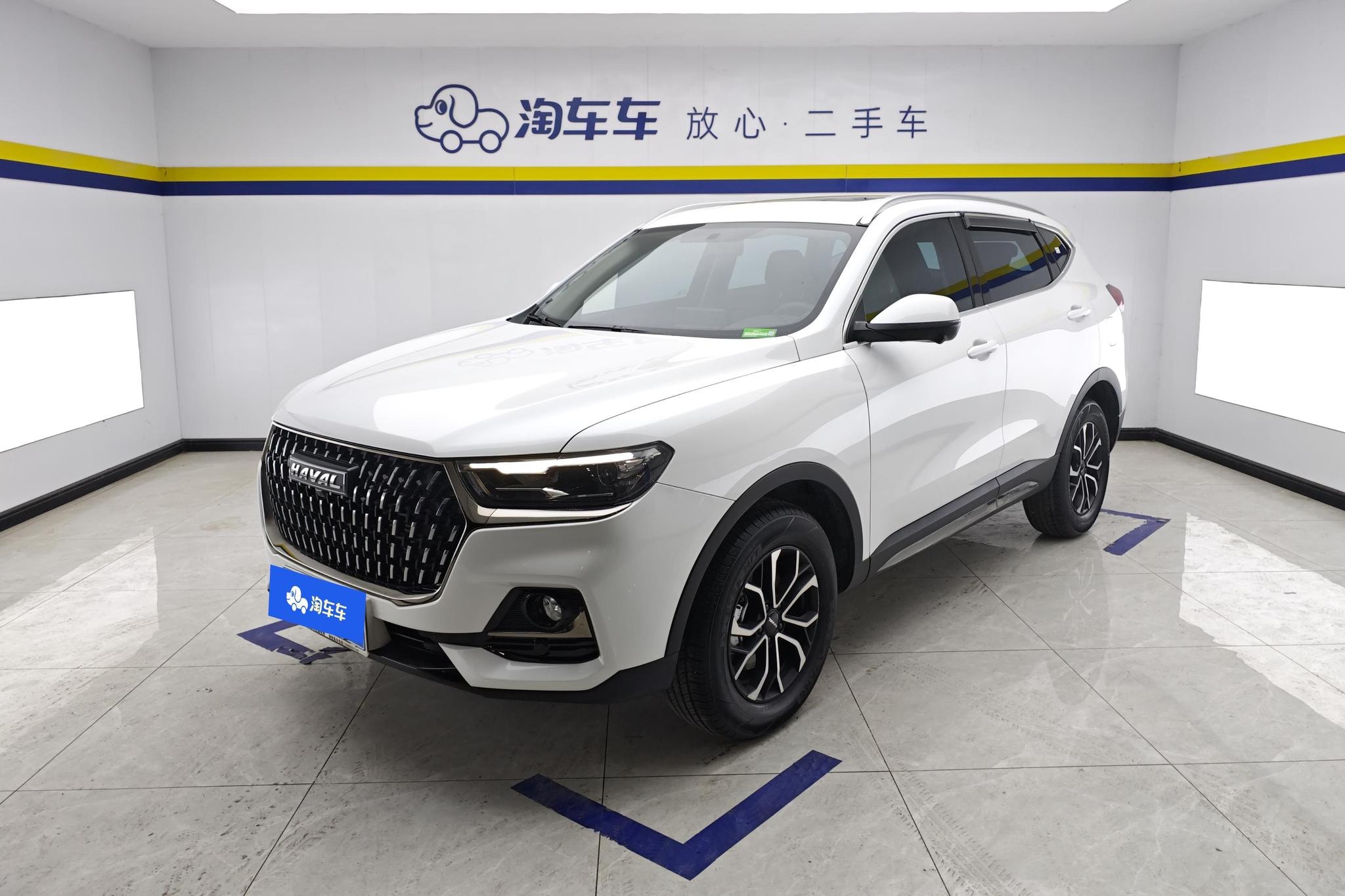 Main__Slider__Photo:undefined undefined 2023-0