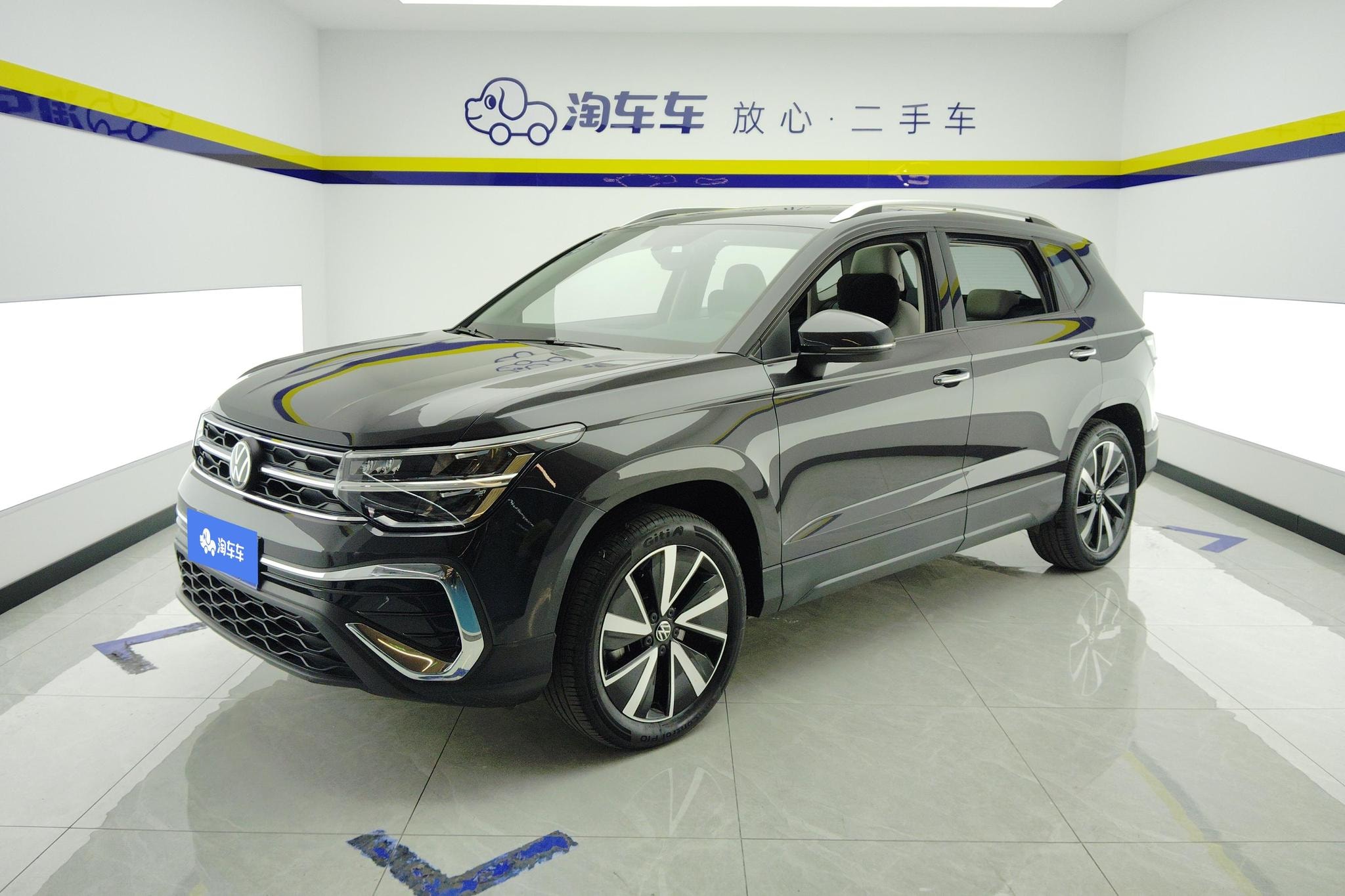 Main__Slider__Photo:undefined undefined 2025-0