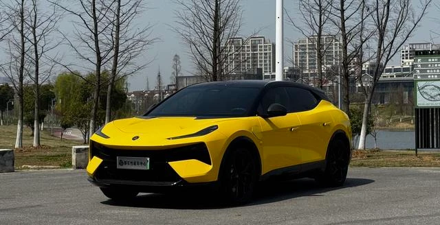 Main__Slider__Photo:undefined undefined 2023-0