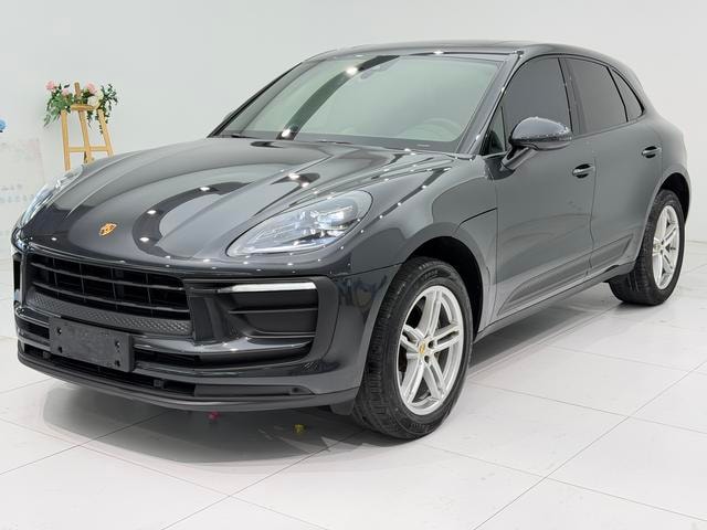 Main__Slider__Photo:undefined undefined 2022-0