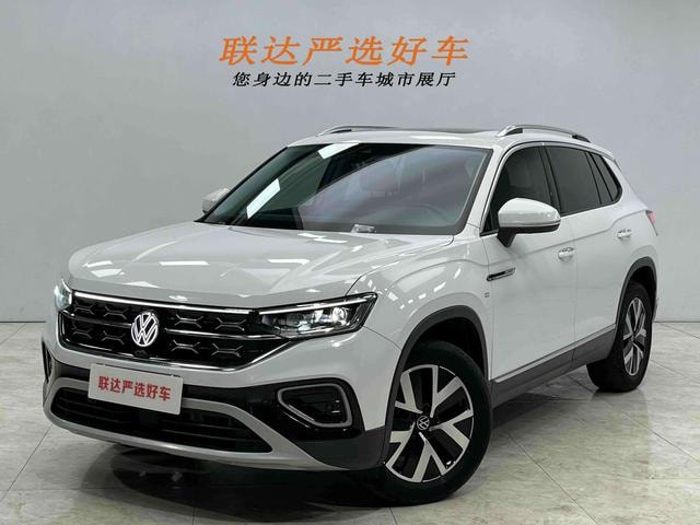 Main__Slider__Photo:undefined undefined 2023-0