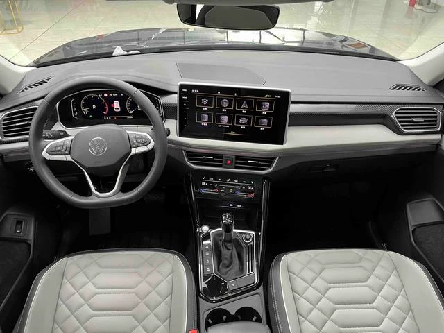Main__Slider__Photo:undefined undefined 2023-1