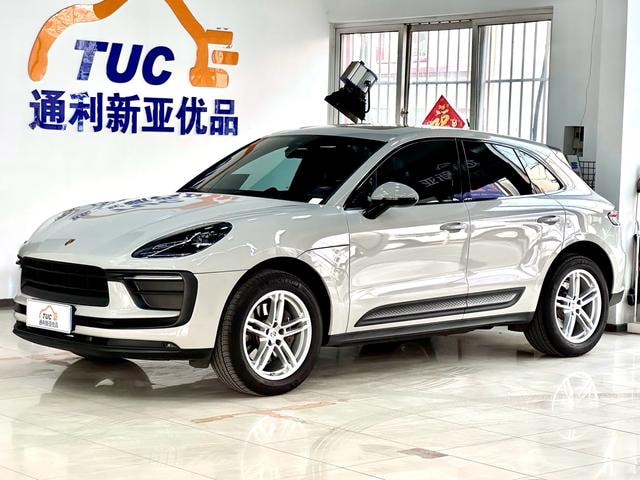 Main__Slider__Photo:undefined undefined 2023-0