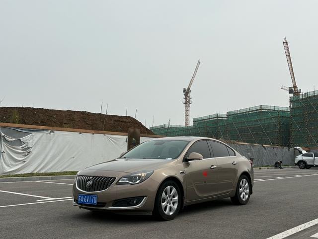 Main__Slider__Photo:undefined undefined 2015-0