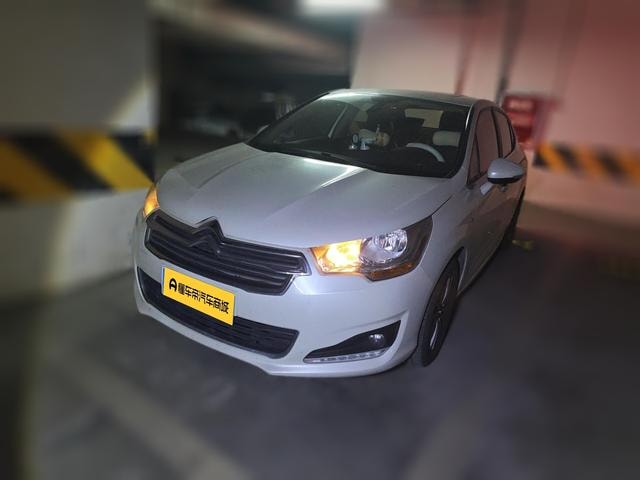 Main__Slider__Photo:undefined undefined 2015-0
