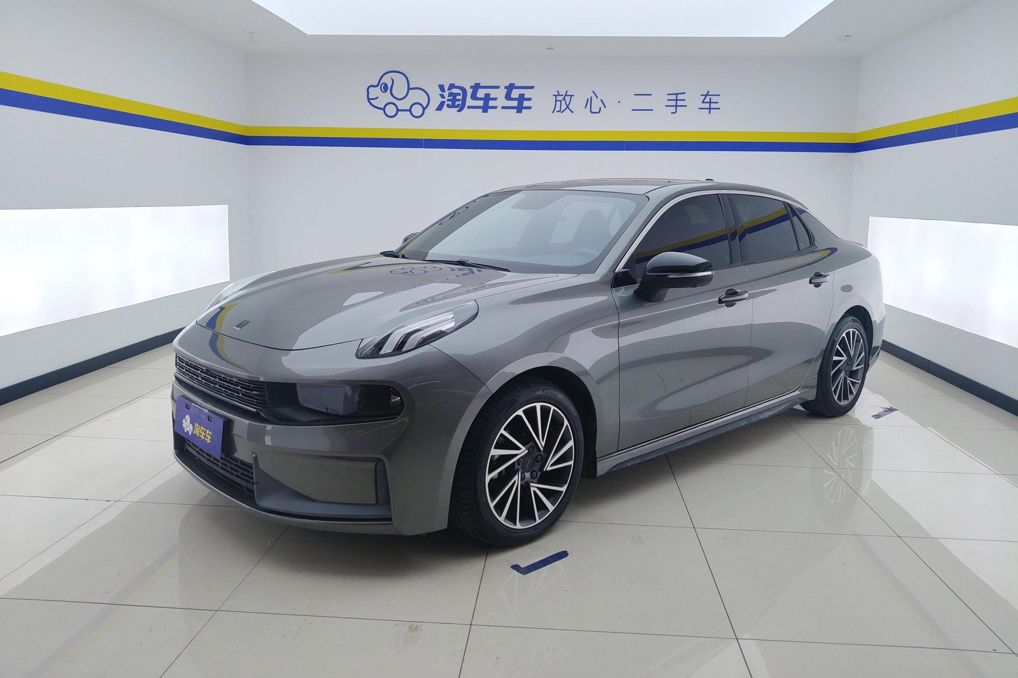 Main__Slider__Photo:undefined undefined 2022-0