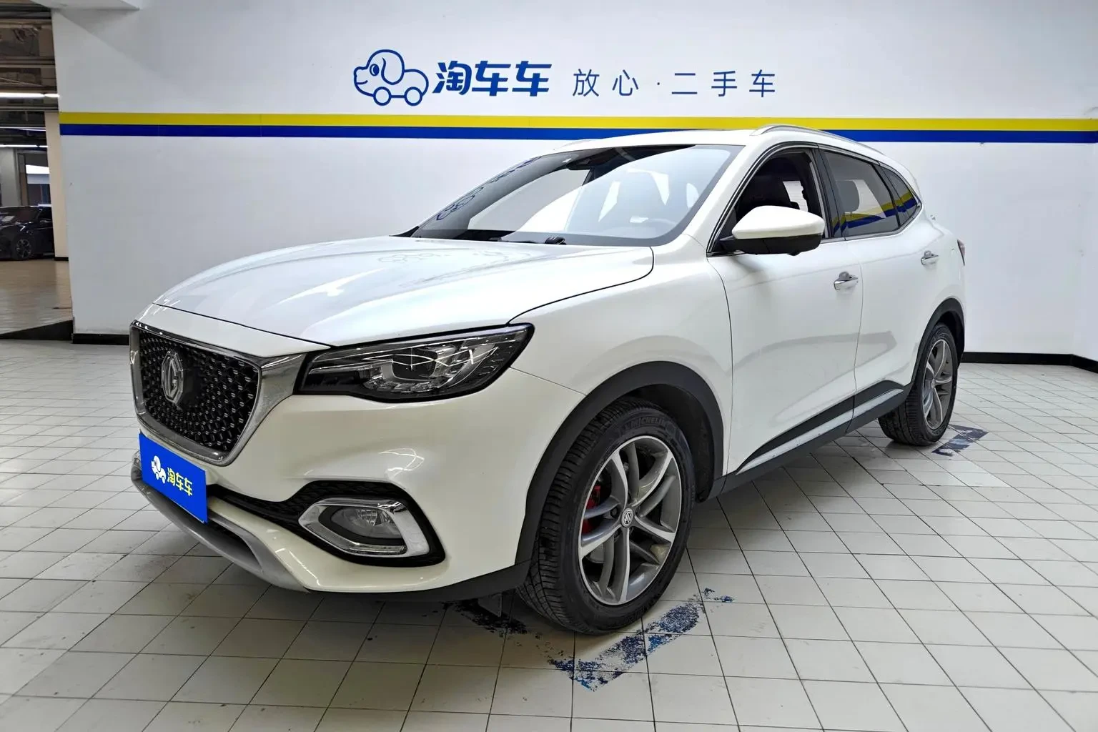 Main__Slider__Photo:undefined undefined 2019-0