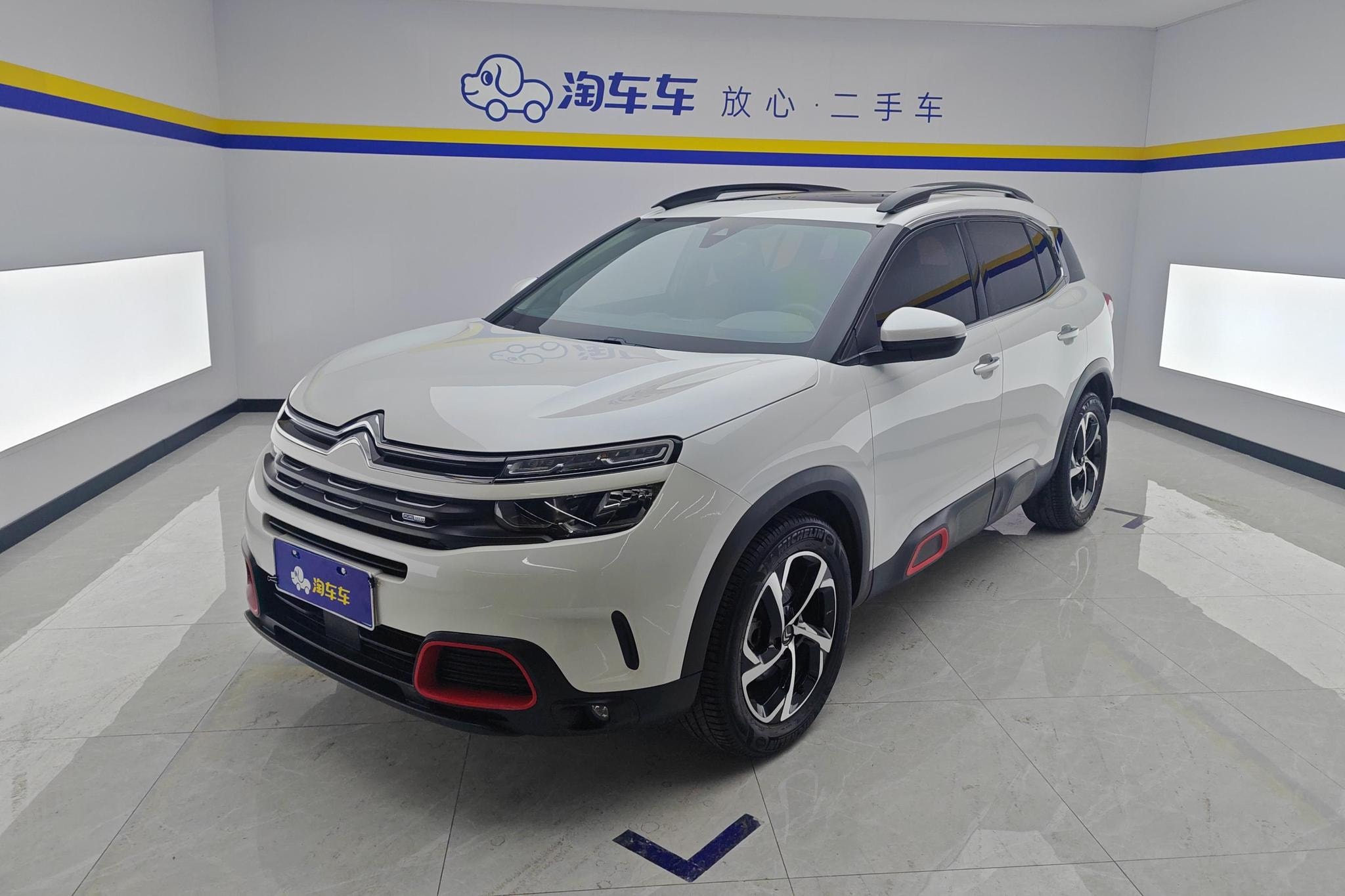 Main__Slider__Photo:undefined undefined 2019-0