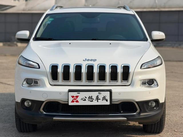 Main__Slider__Photo:undefined undefined 2016-1