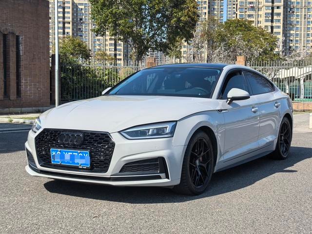 Main__Slider__Photo:undefined undefined 2019-0