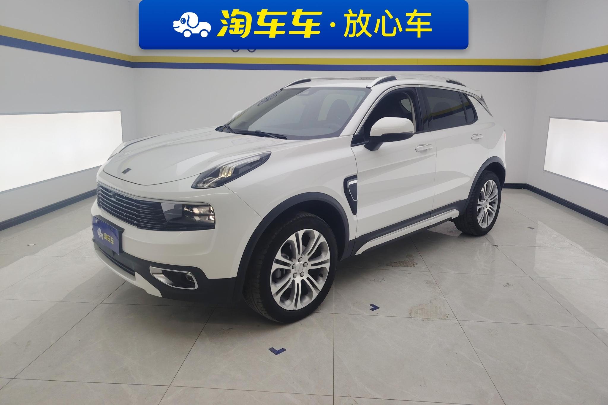 Main__Slider__Photo:undefined undefined 2019-0