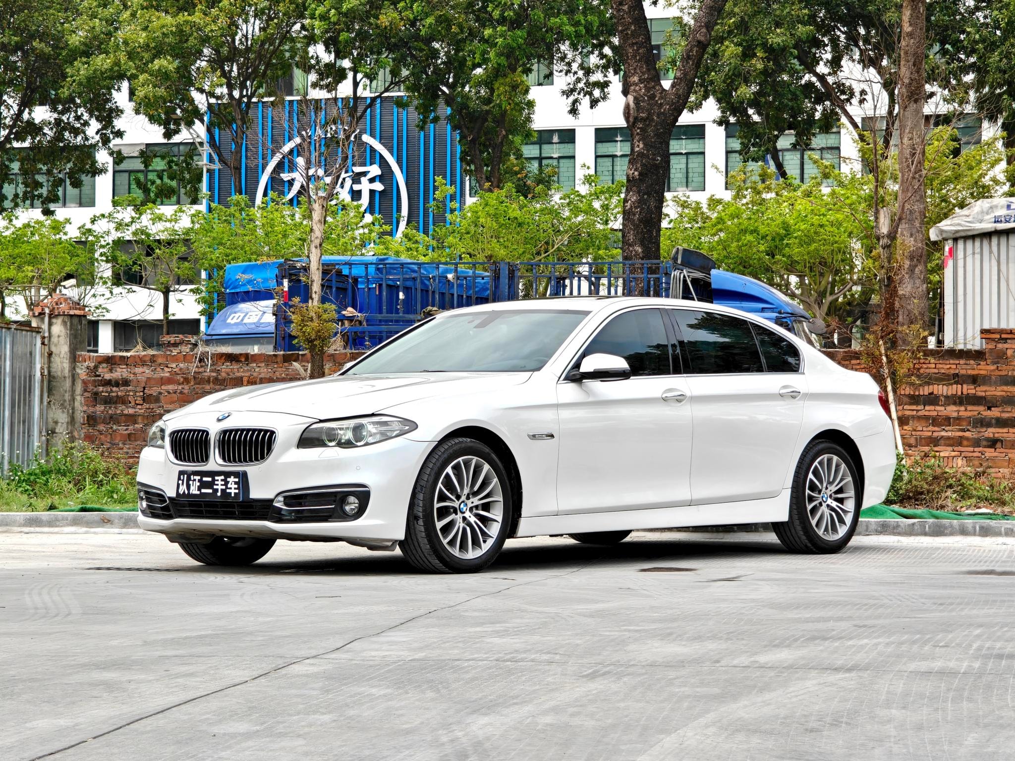 Main__Slider__Photo:undefined undefined 2014-0