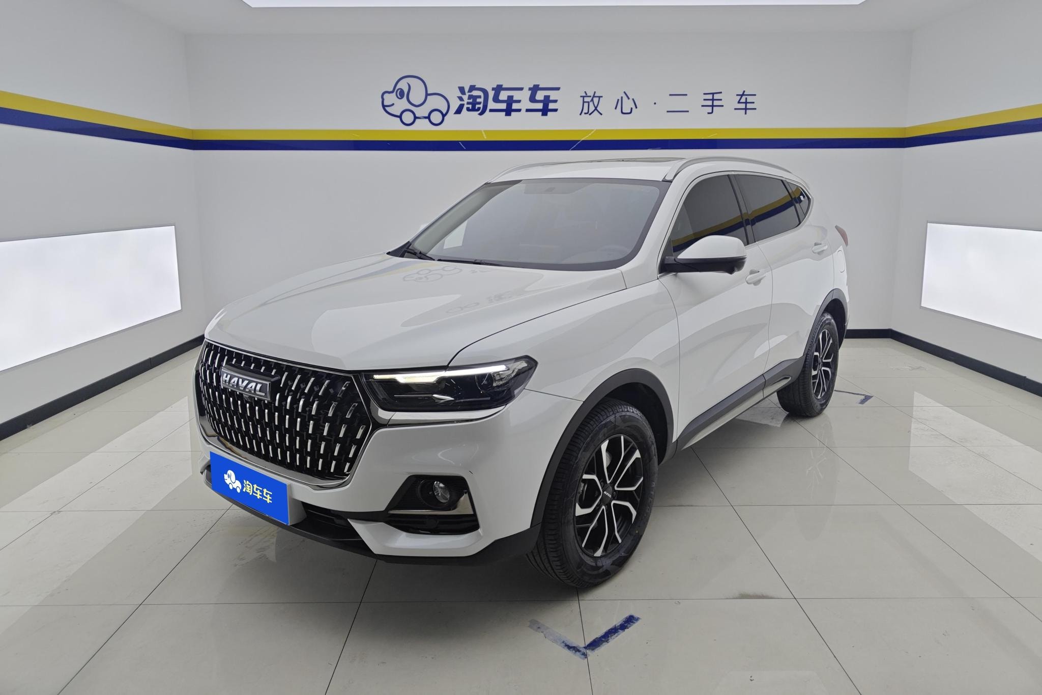 Main__Slider__Photo:undefined undefined 2023-0