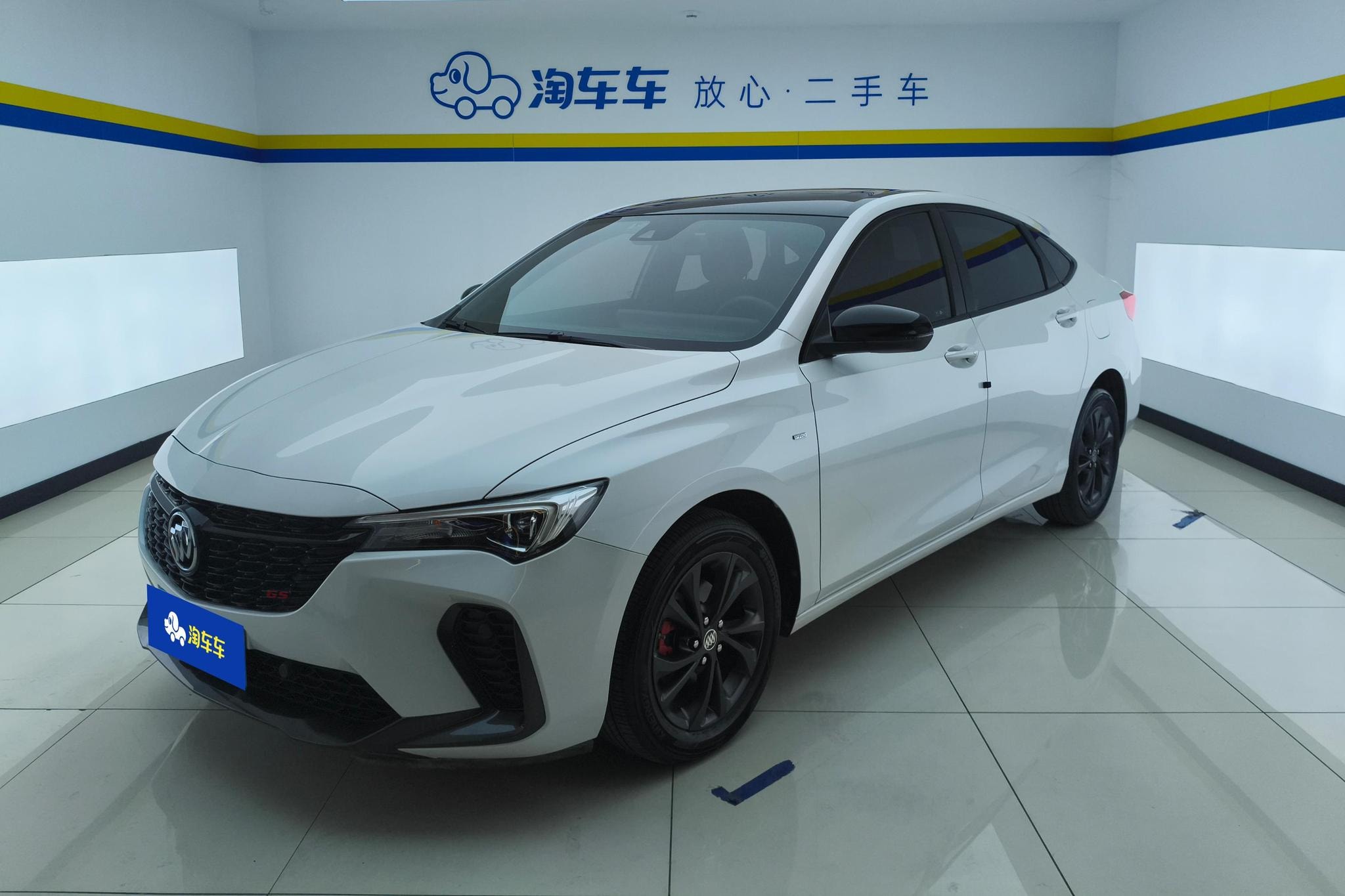 Main__Slider__Photo:undefined undefined 2023-0