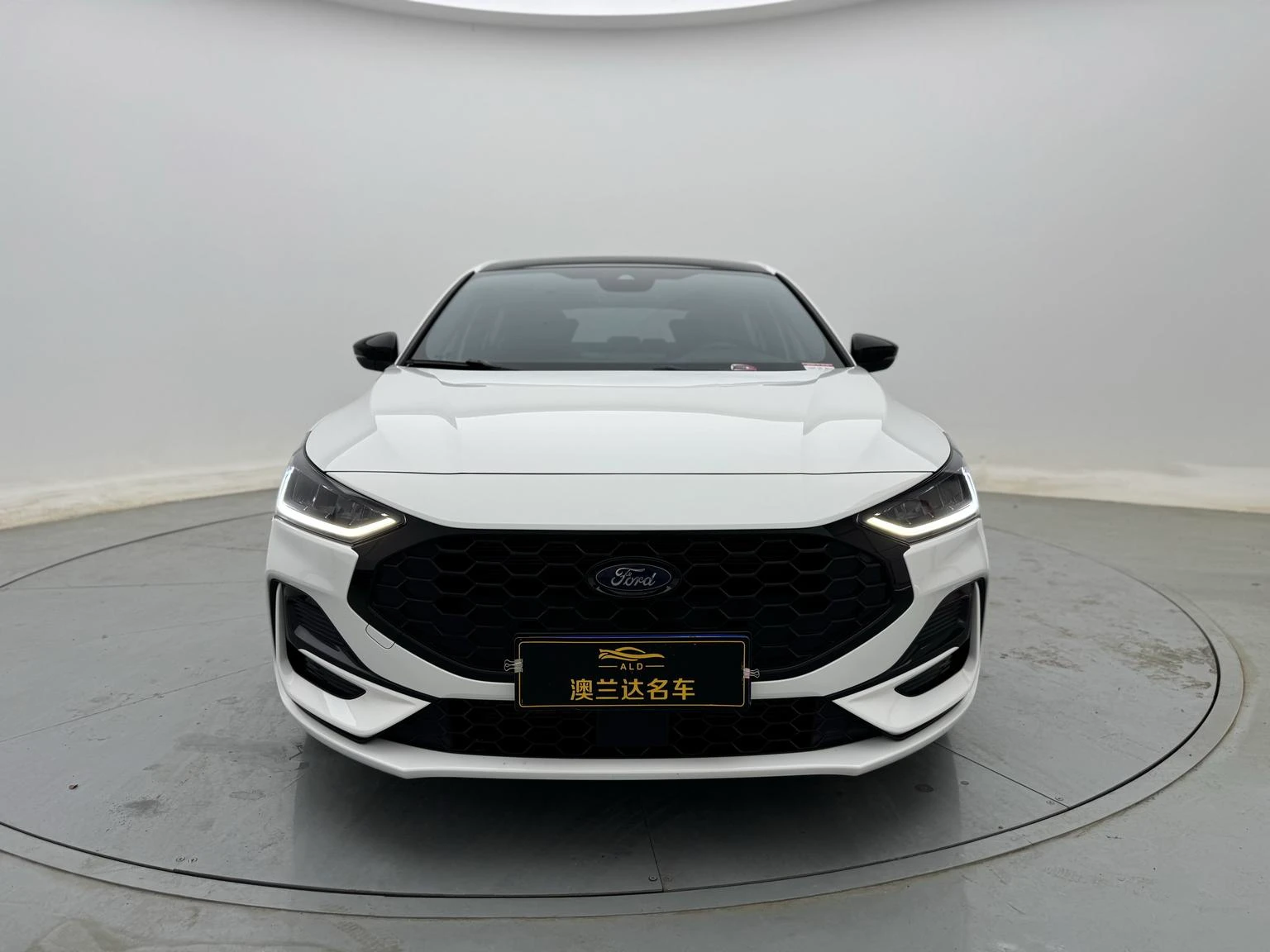 Main__Slider__Photo:undefined undefined 2022-1