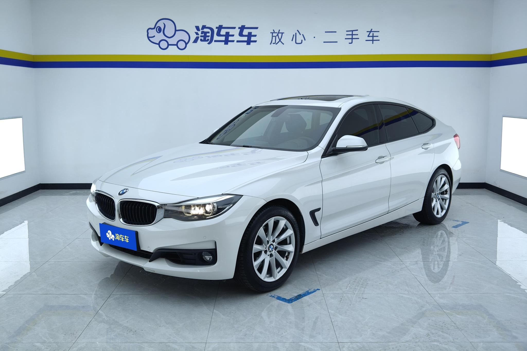 Main__Slider__Photo:undefined undefined 2019-0