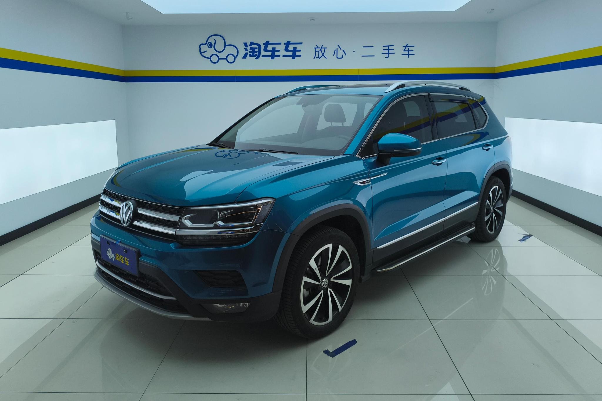 Main__Slider__Photo:undefined undefined 2019-0