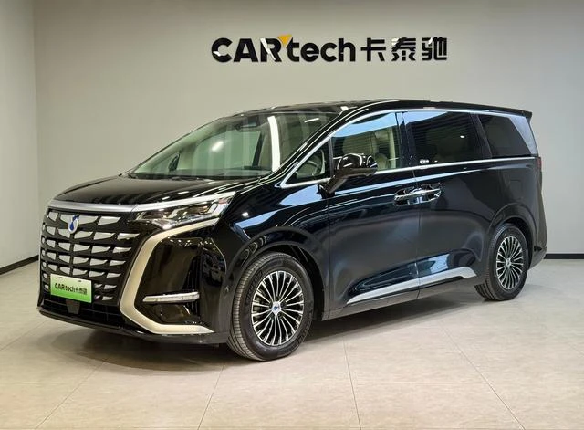 Main__Slider__Photo:undefined undefined 2024-0