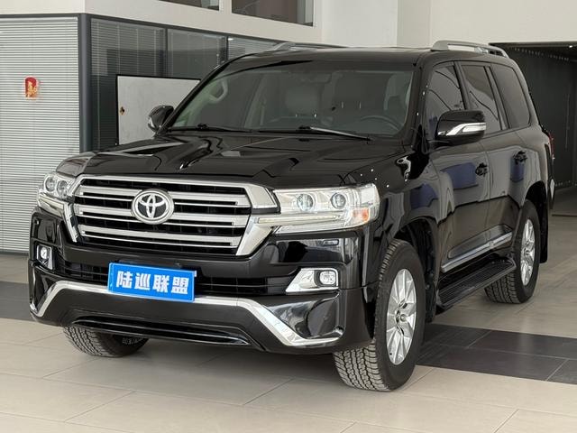 Main__Slider__Photo:undefined undefined 2019-0