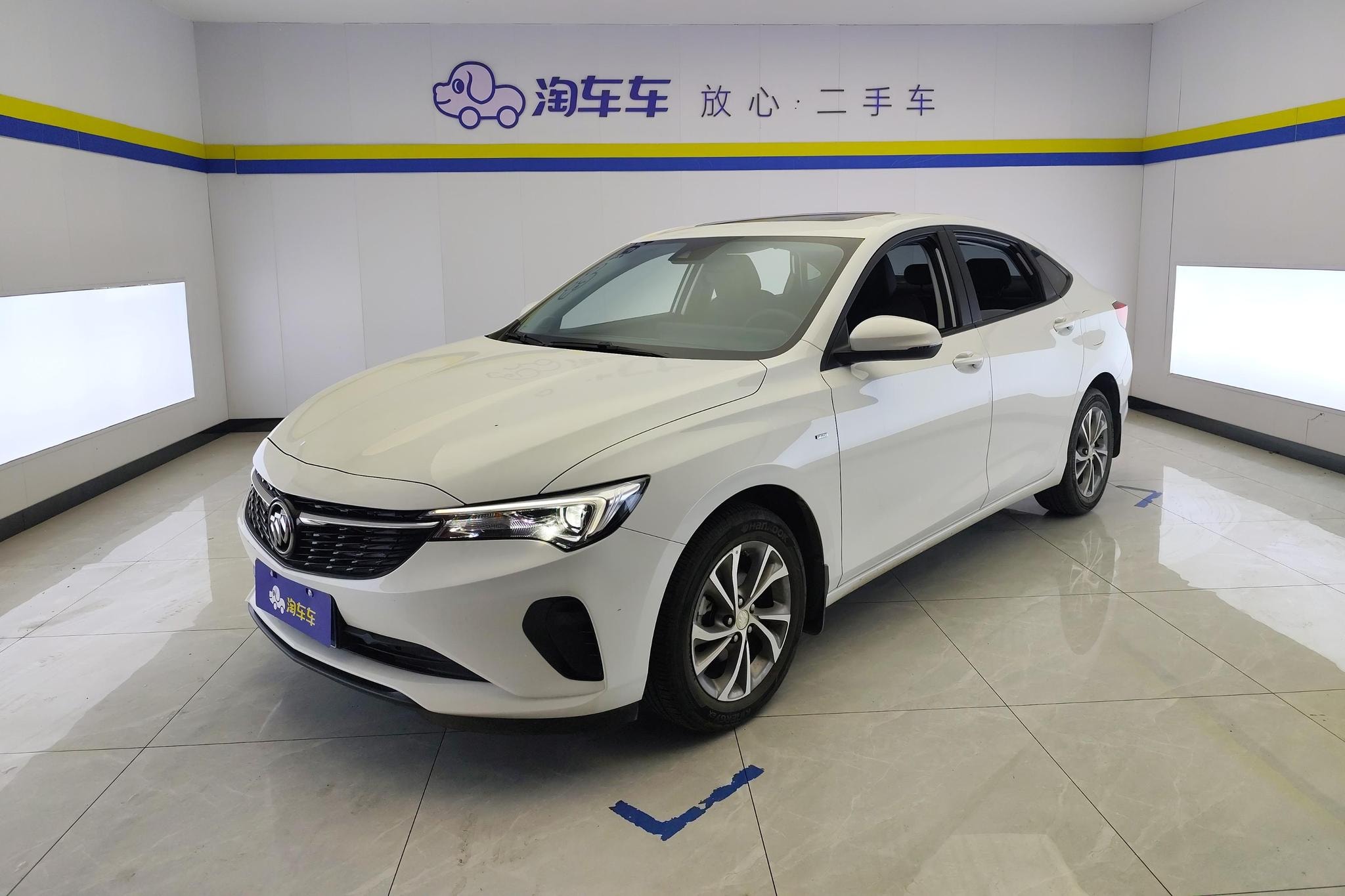 Main__Slider__Photo:undefined undefined 2023-0