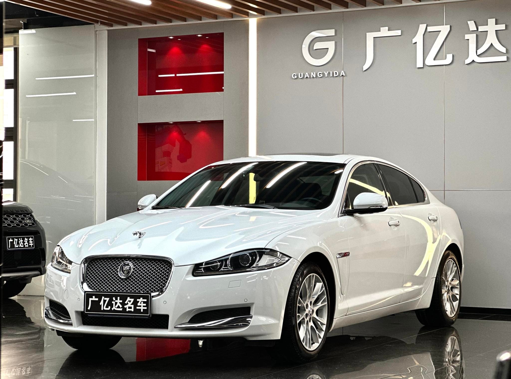 Main__Slider__Photo:undefined undefined 2014-0