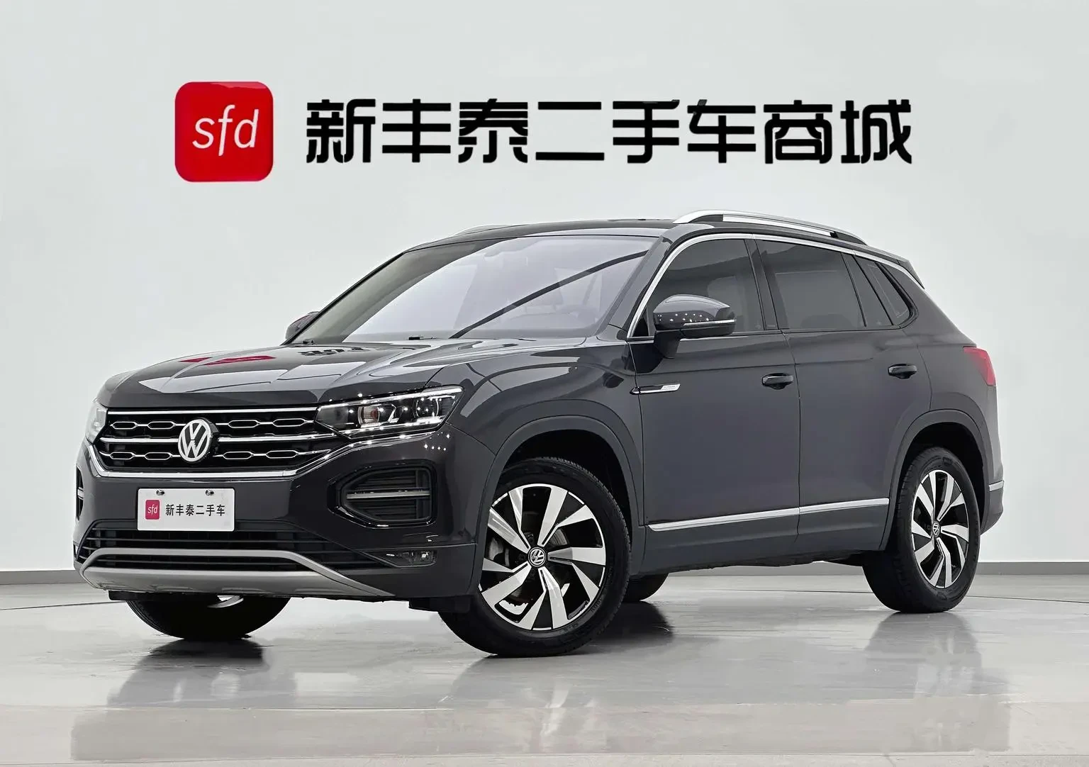 Main__Slider__Photo:undefined undefined 2021-0