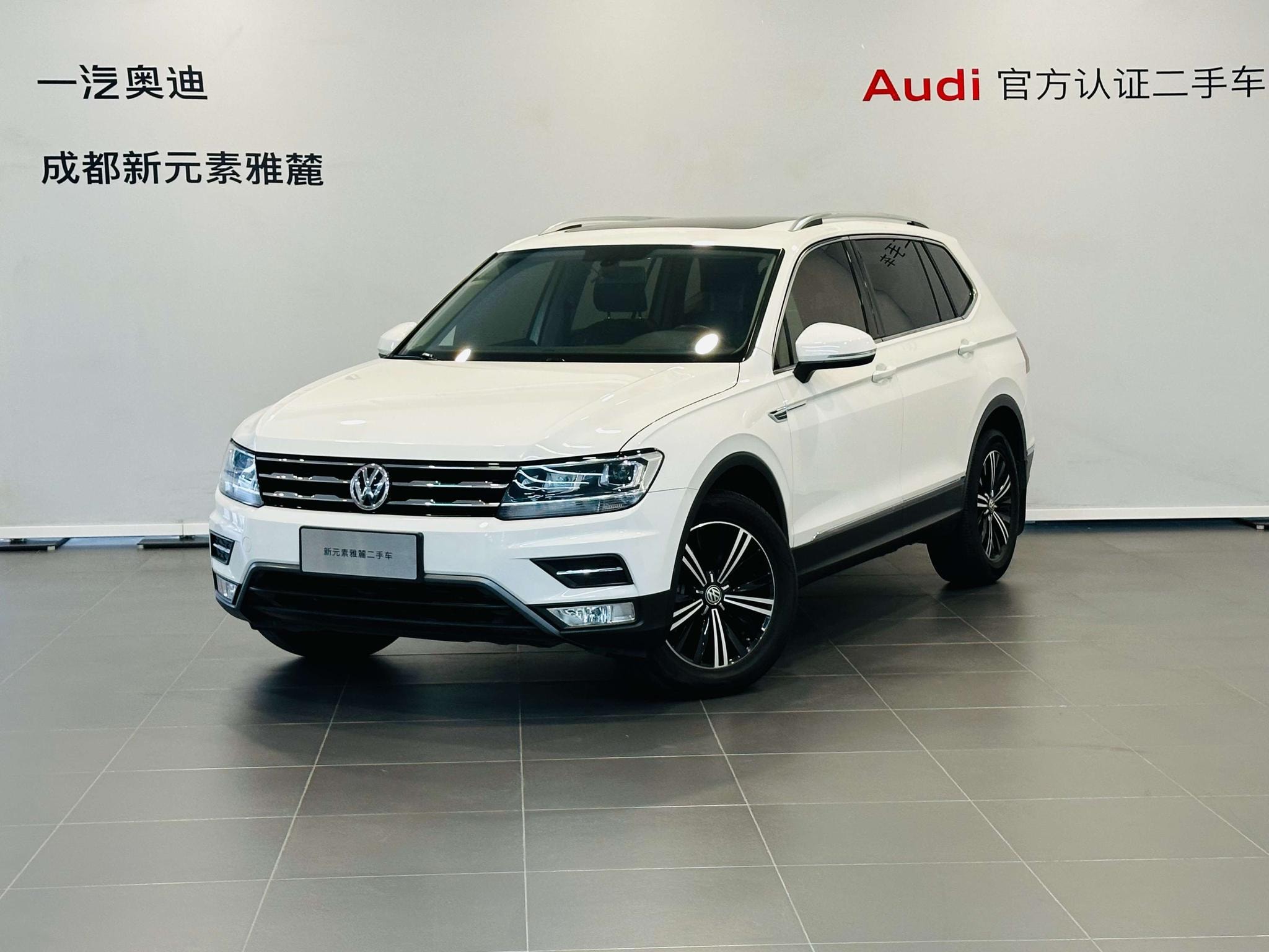 Main__Slider__Photo:undefined undefined 2019-0