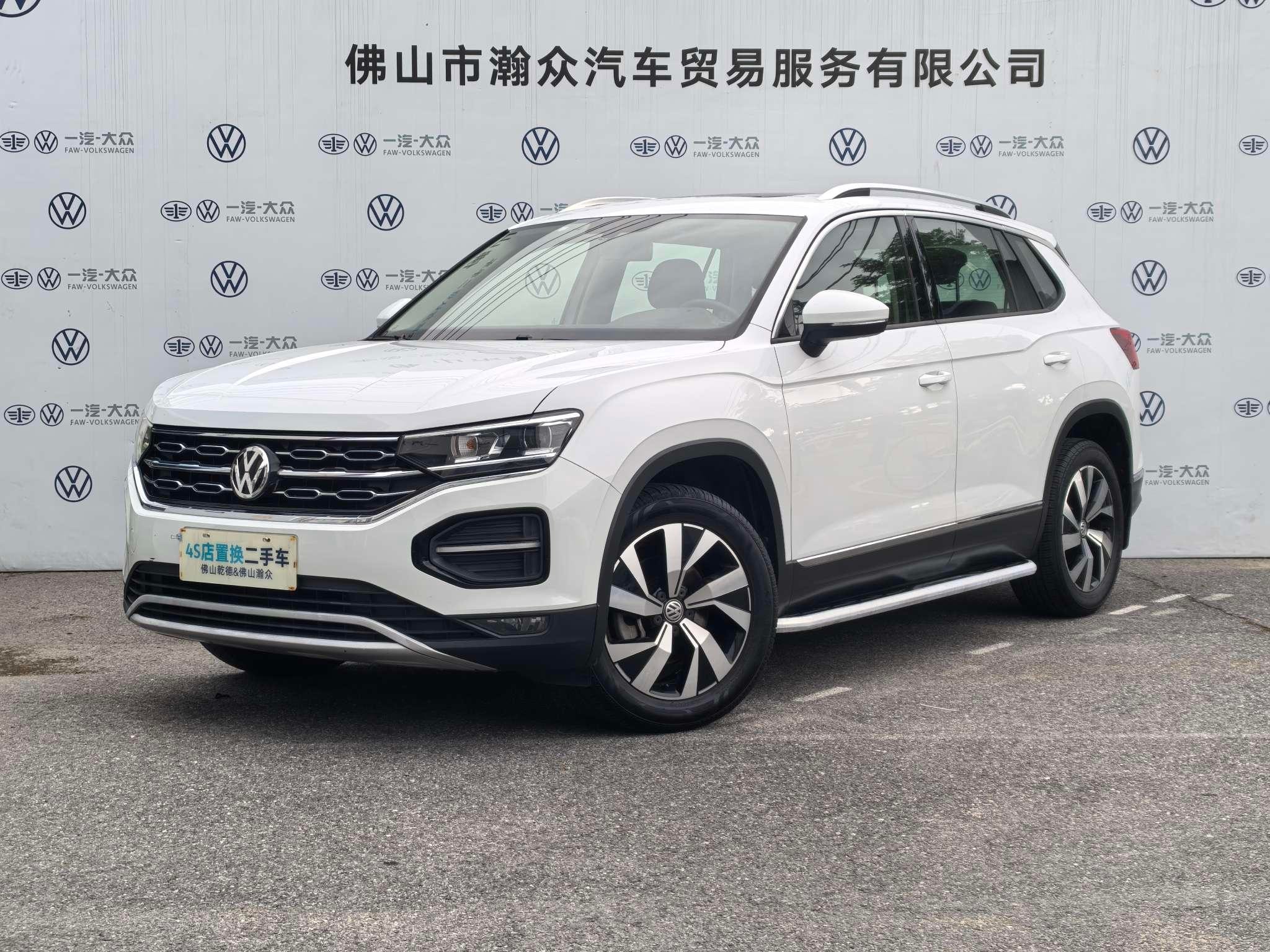 Main__Slider__Photo:undefined undefined 2019-0