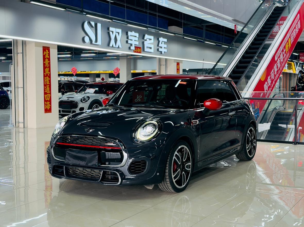 Main__Slider__Photo:undefined undefined 2021-0