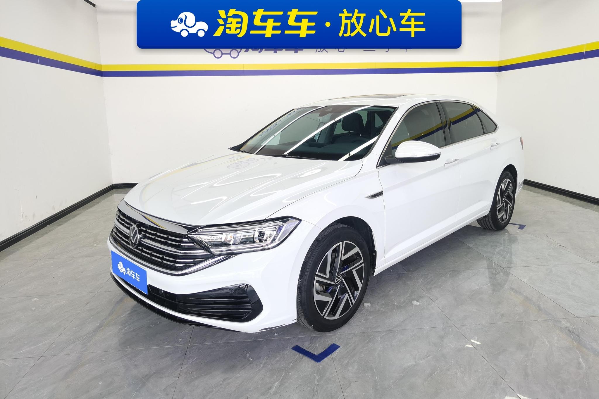Main__Slider__Photo:undefined undefined 2023-0