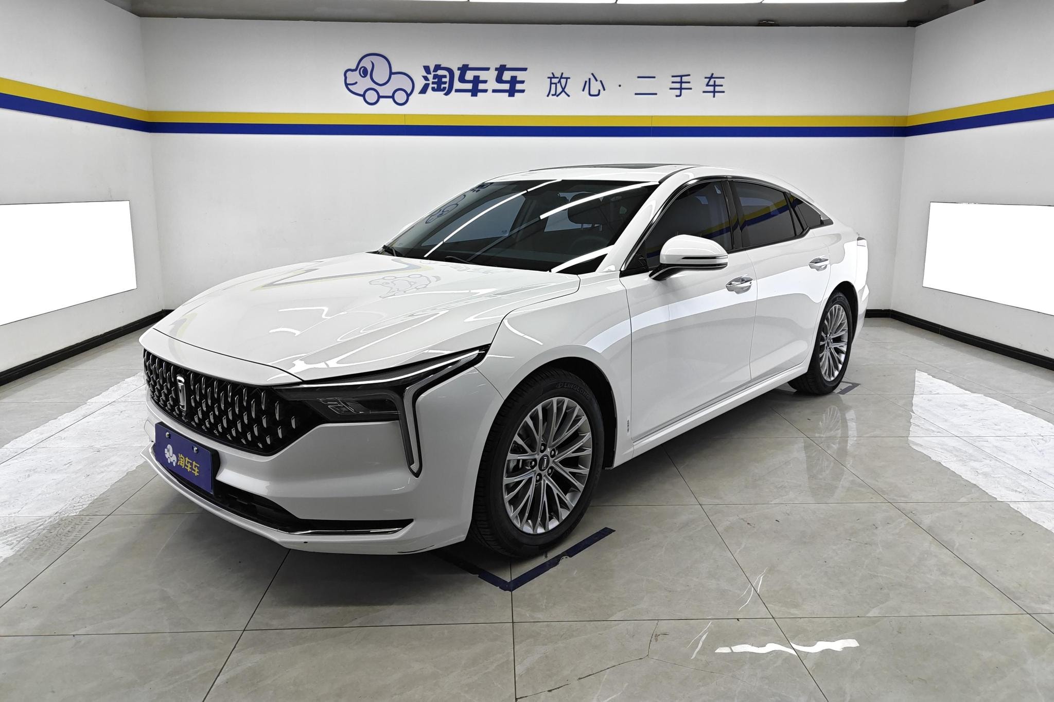 Main__Slider__Photo:undefined undefined 2022-0