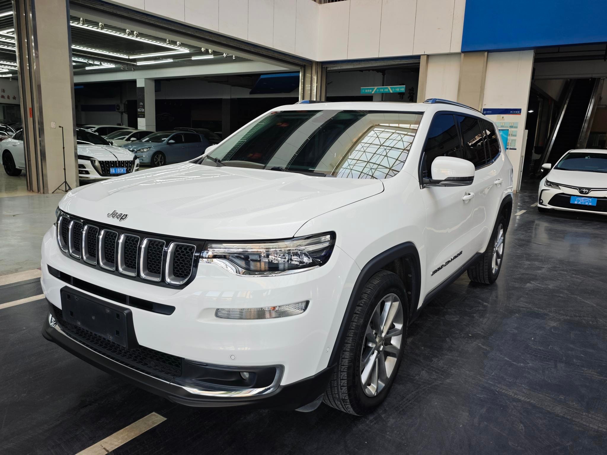 Main__Slider__Photo:undefined undefined 2018-0