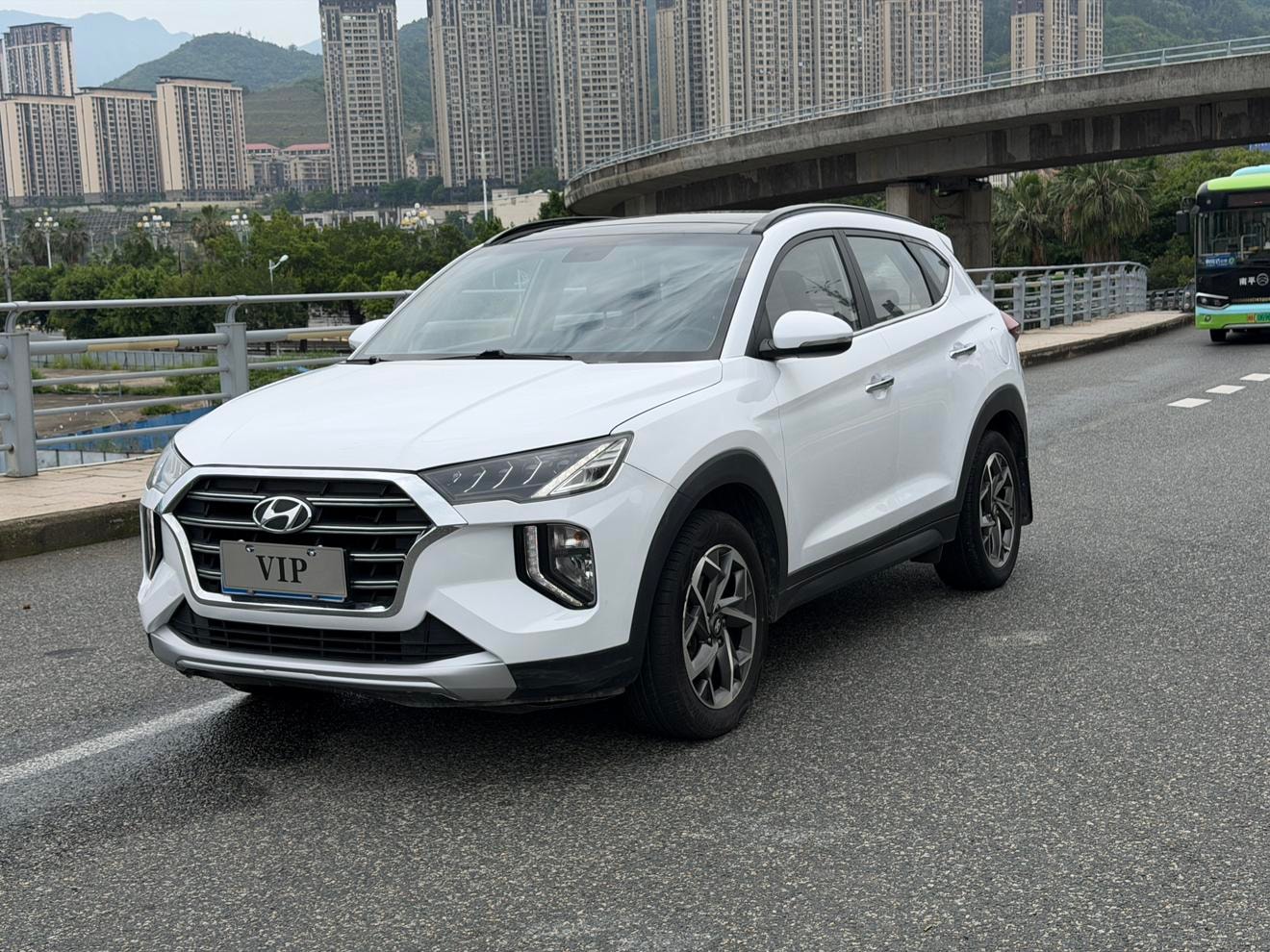 Main__Slider__Photo:undefined undefined 2019-0
