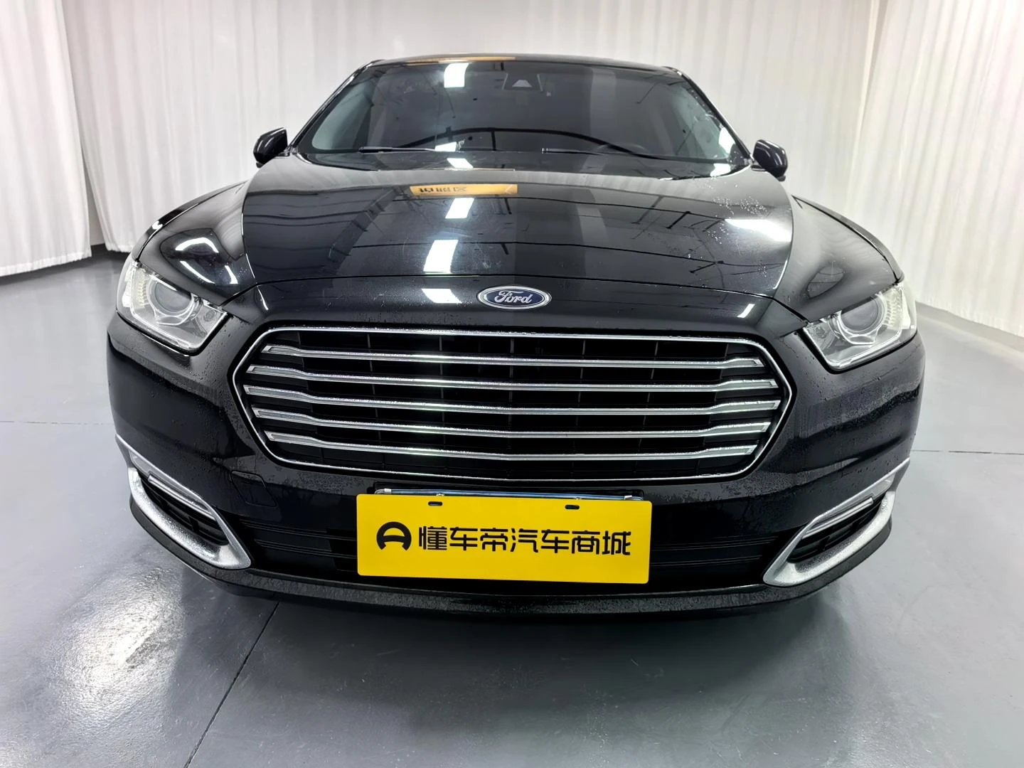 Main__Slider__Photo:undefined undefined 2015-1