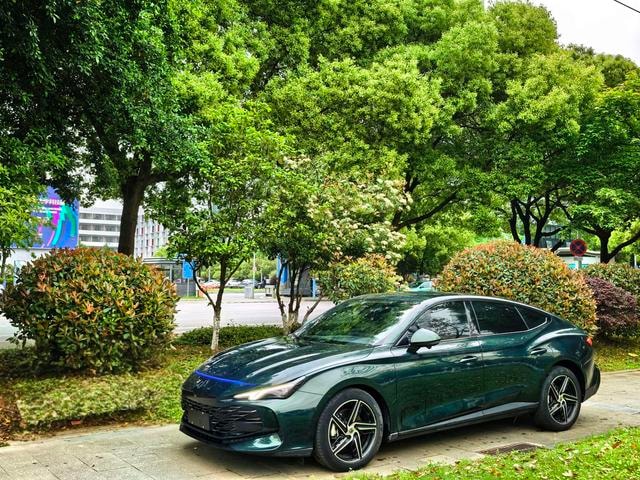 Main__Slider__Photo:undefined undefined 2023-0