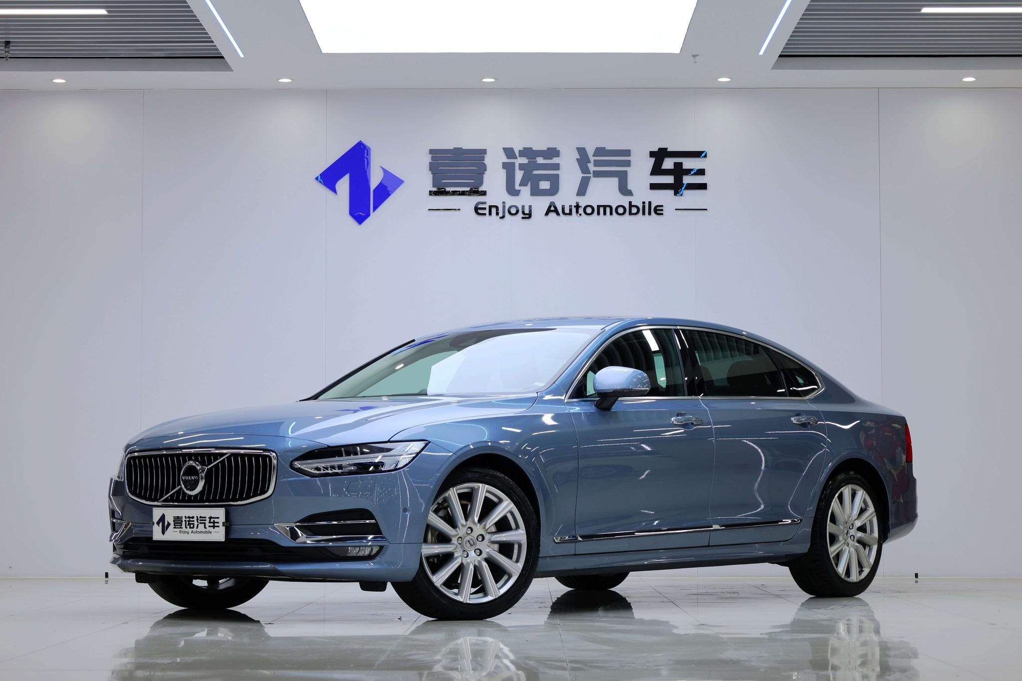Main__Slider__Photo:undefined undefined 2020-0