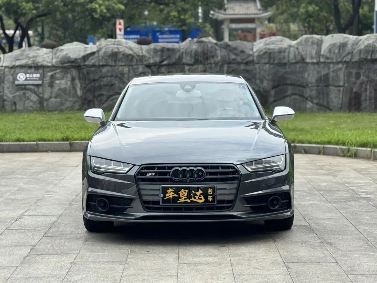 Main__Slider__Photo:undefined undefined 2018-1