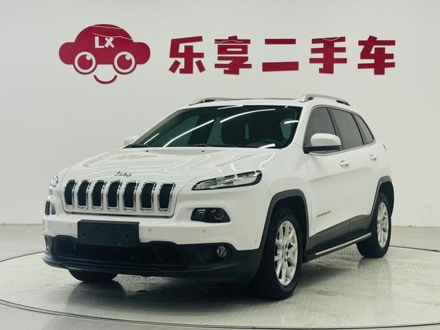 Main__Slider__Photo:undefined undefined 2016-0