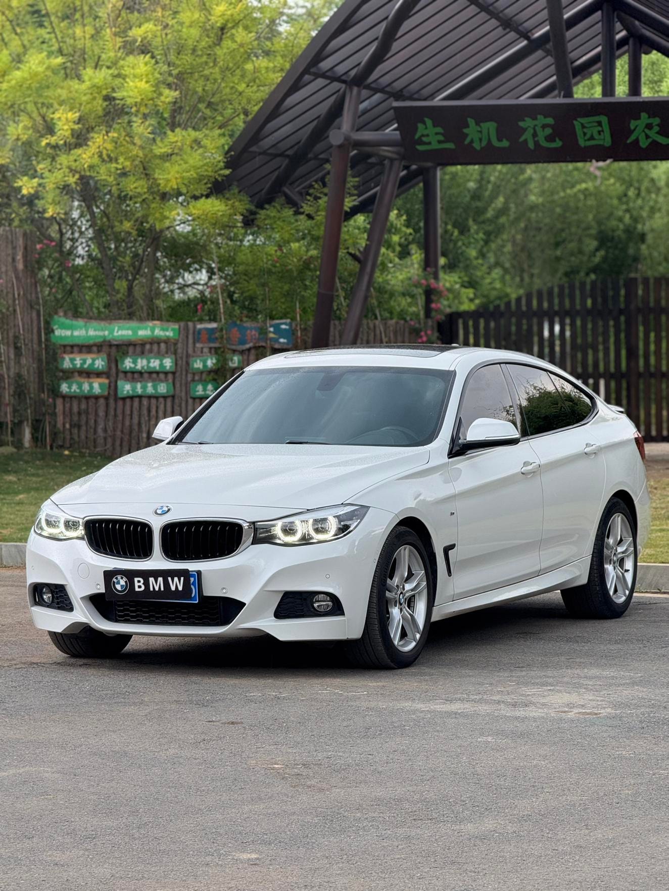 Main__Slider__Photo:undefined undefined 2019-0