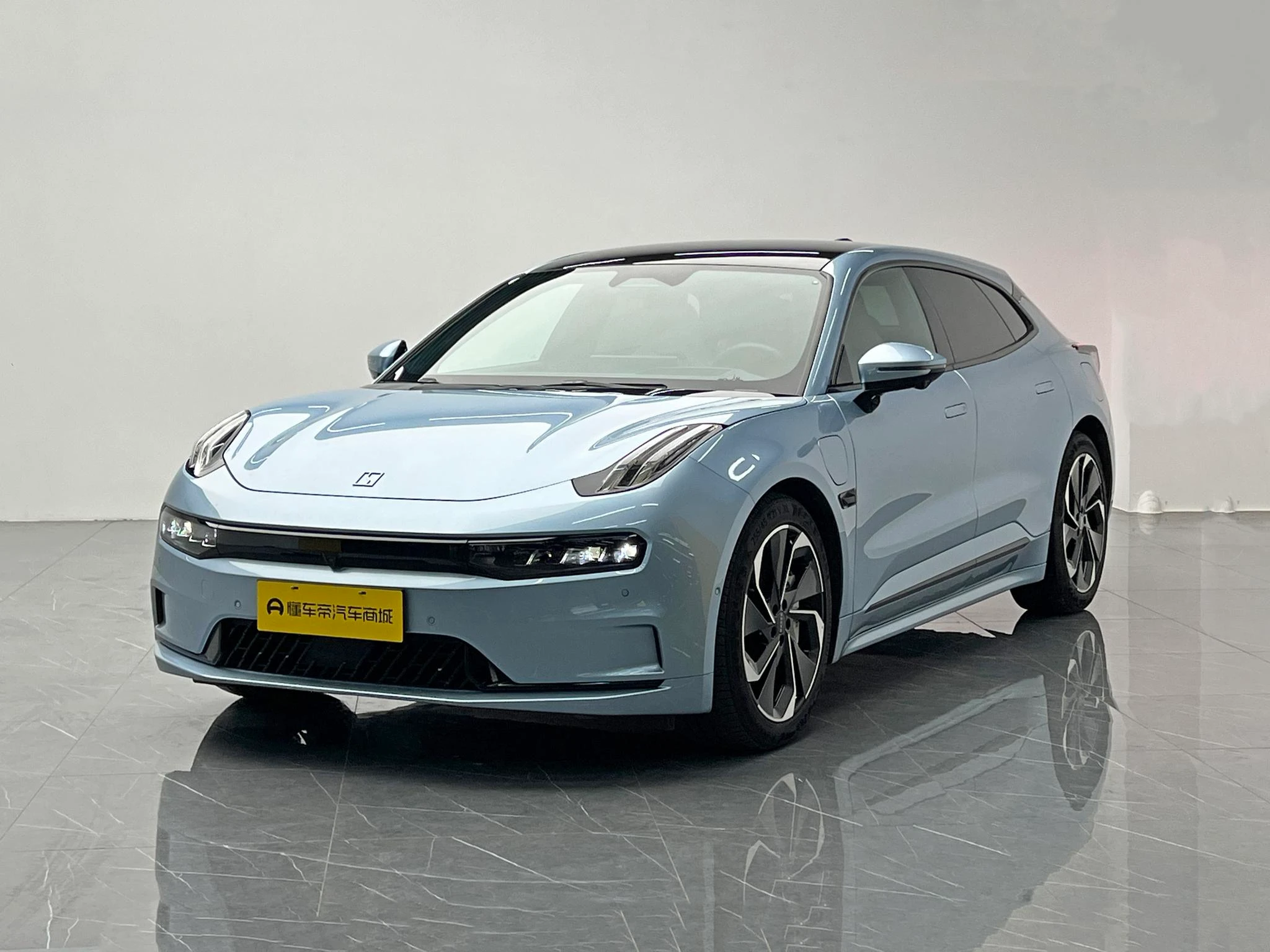 Main__Slider__Photo:undefined undefined 2021-0
