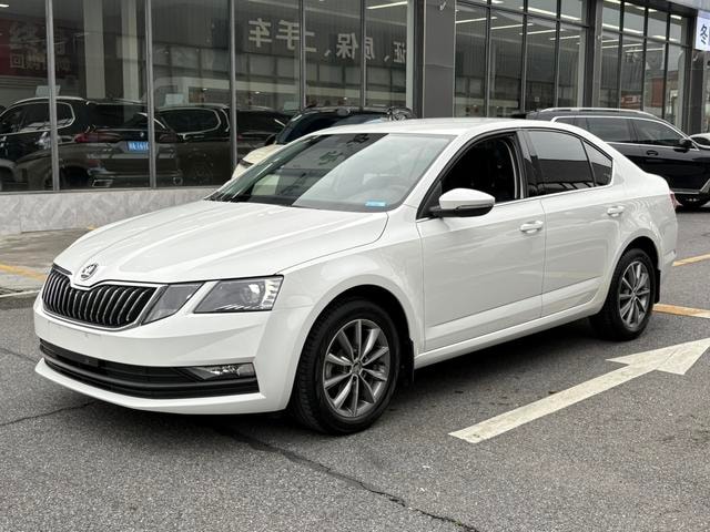 Main__Slider__Photo:undefined undefined 2021-0