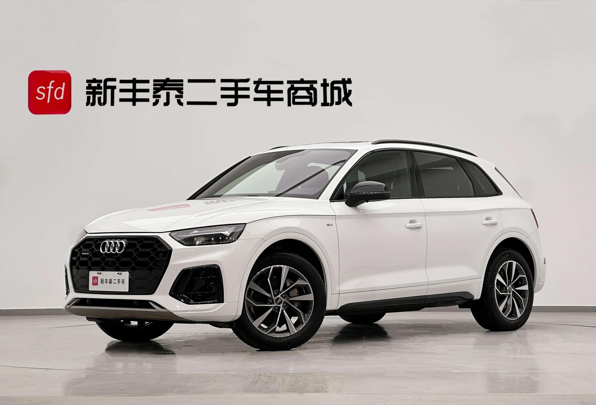 Main__Slider__Photo:undefined undefined 2023-0