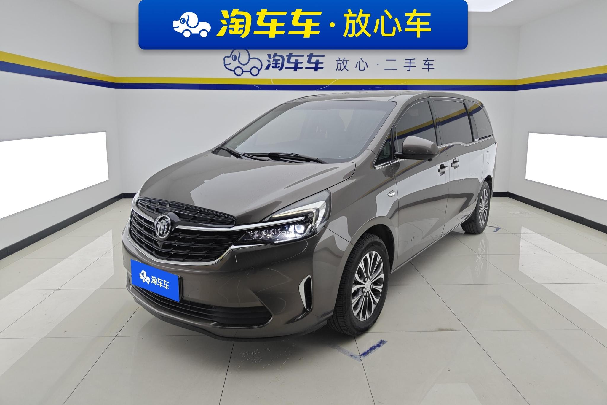Main__Slider__Photo:undefined undefined 2021-0