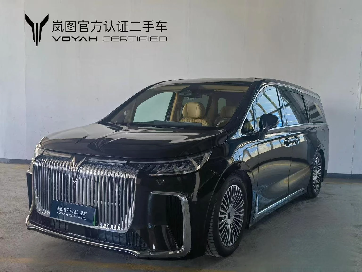 Main__Slider__Photo:undefined undefined 2025-0