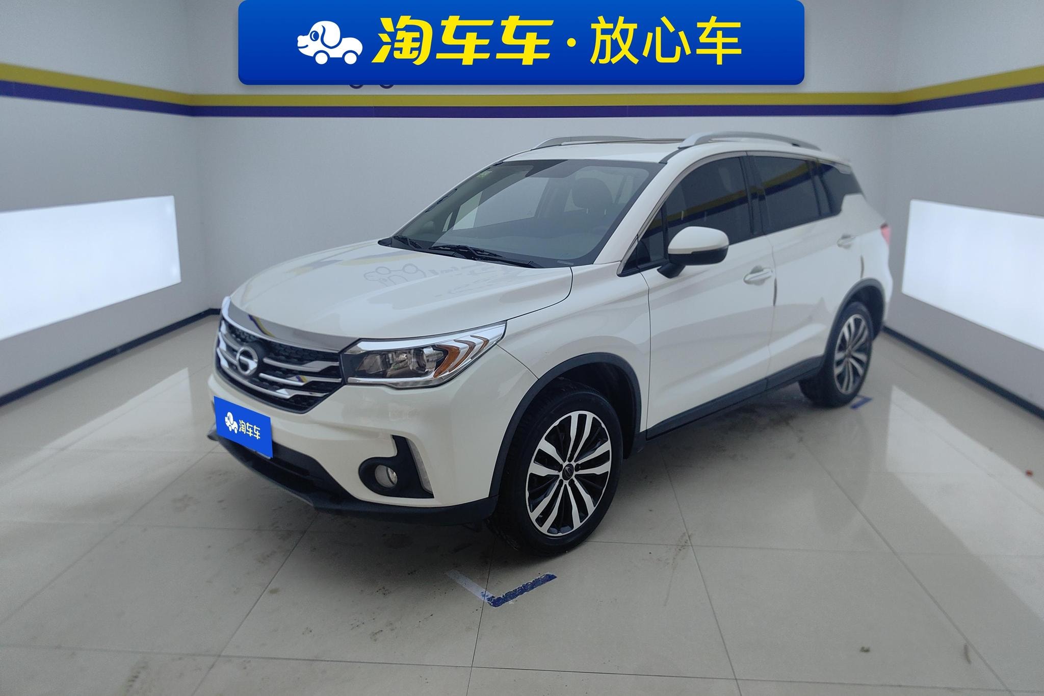 Main__Slider__Photo:undefined undefined 2017-0
