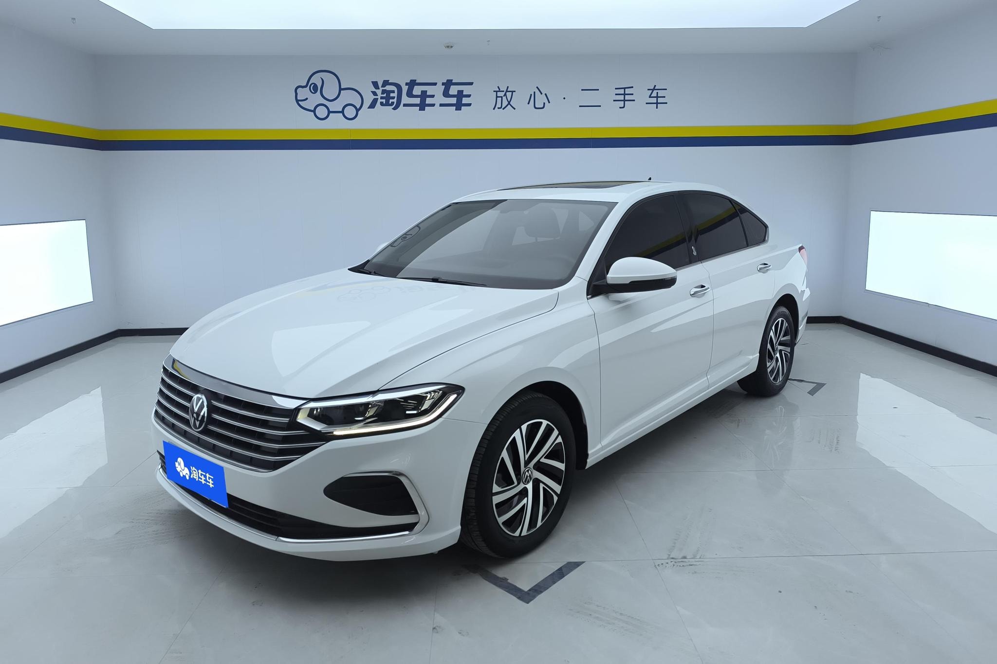 Main__Slider__Photo:undefined undefined 2023-0