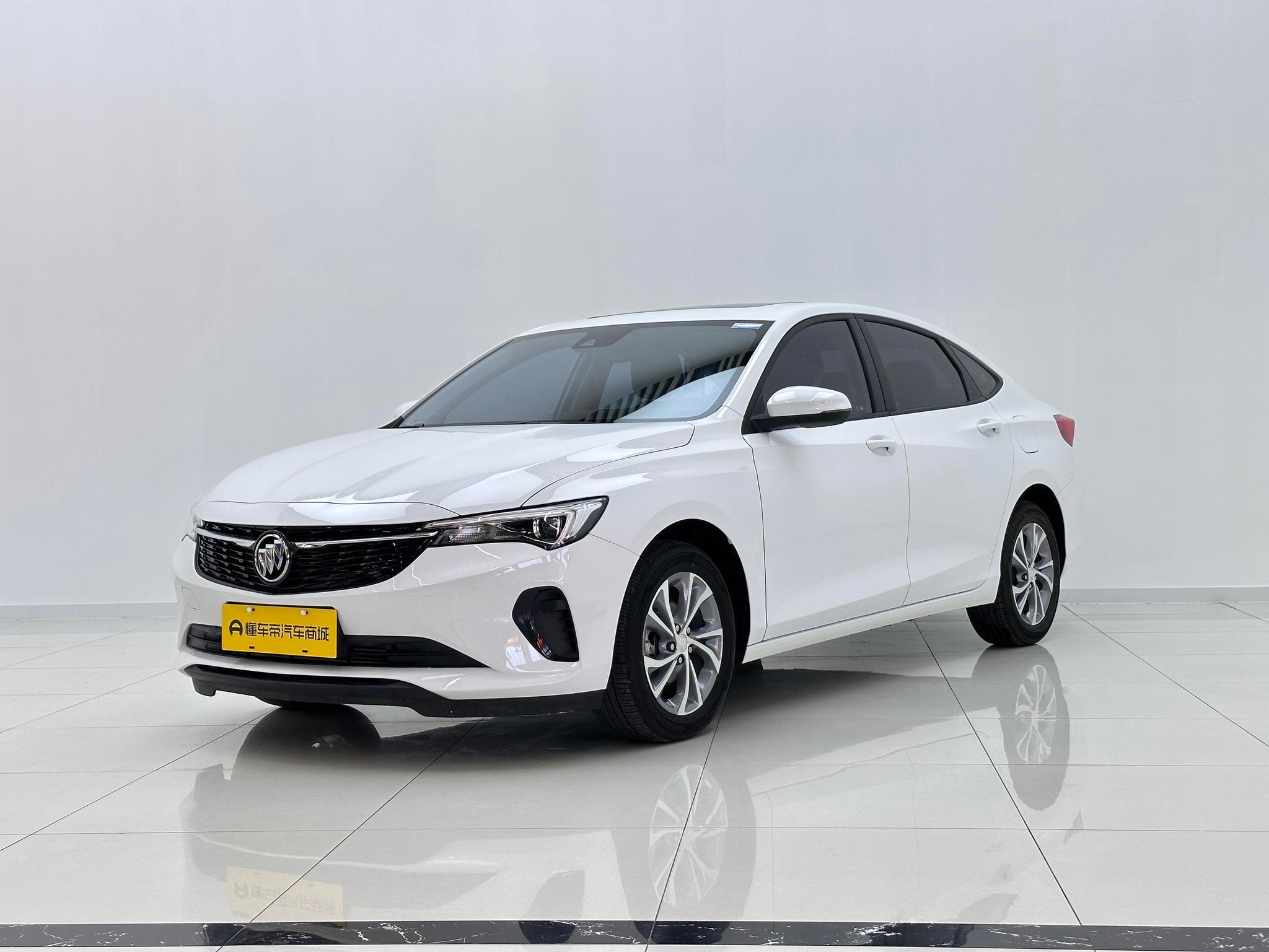 Main__Slider__Photo:undefined undefined 2023-0