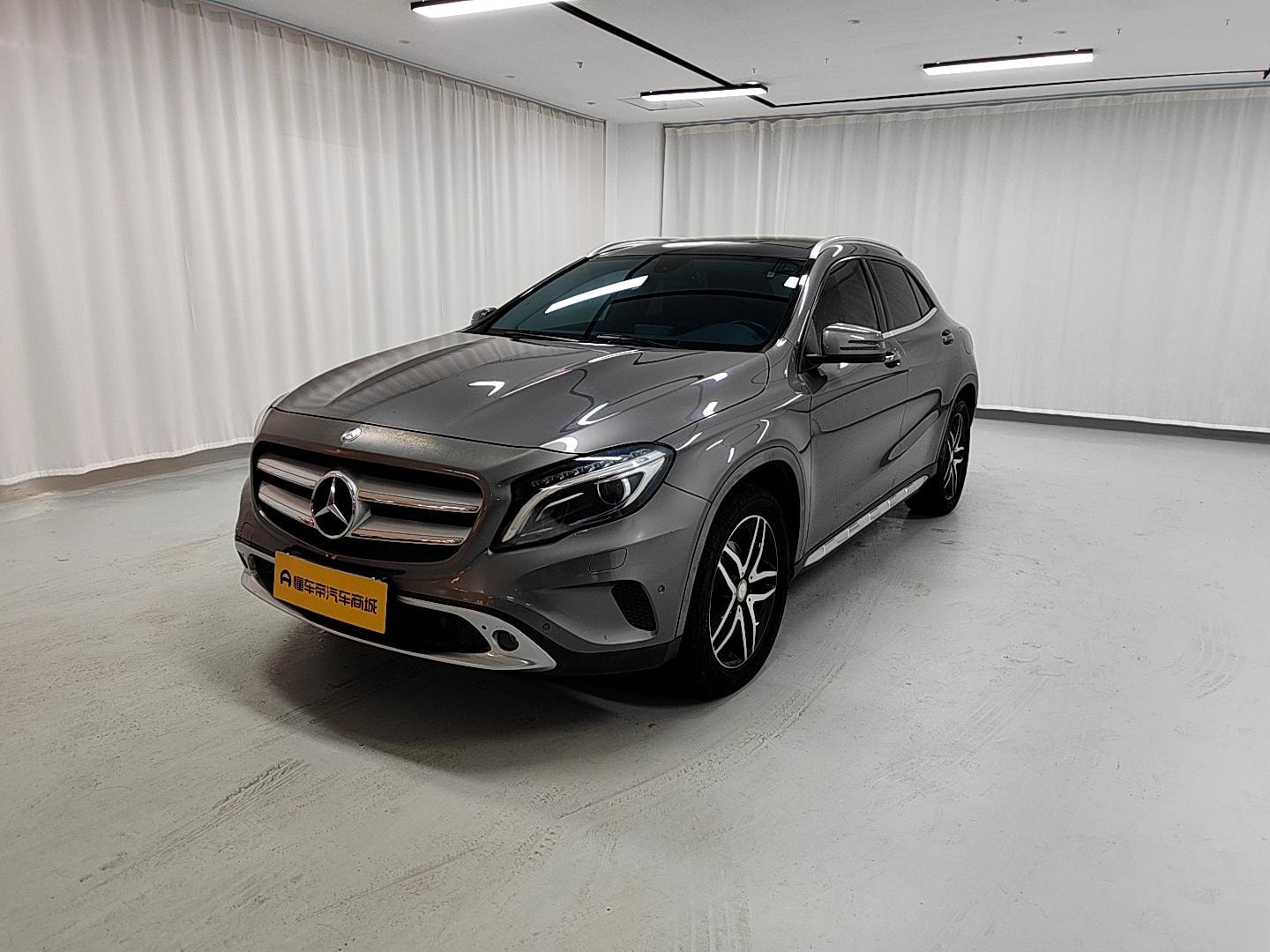 Main__Slider__Photo:undefined undefined 2015-0