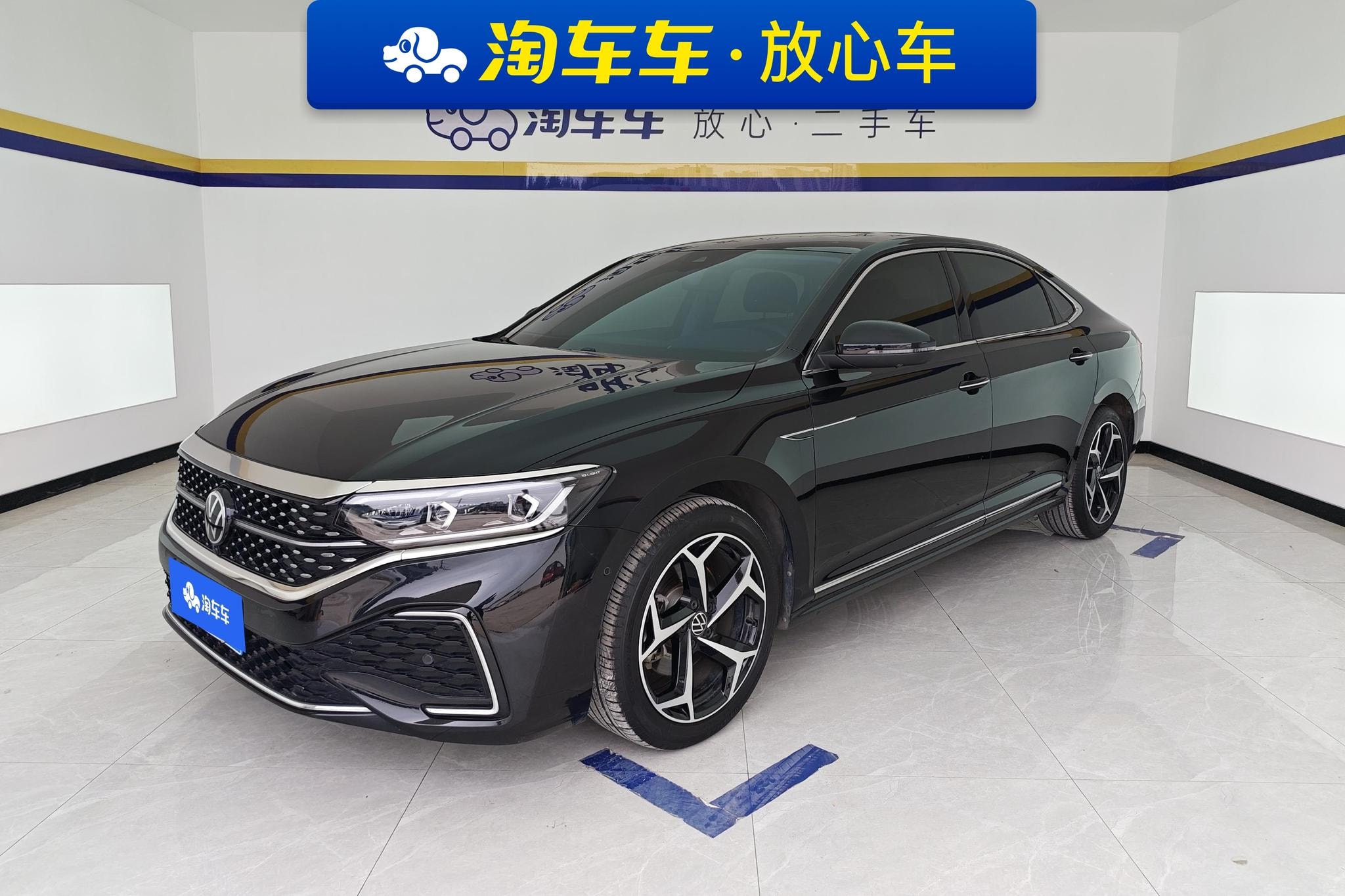 Main__Slider__Photo:undefined undefined 2023-0